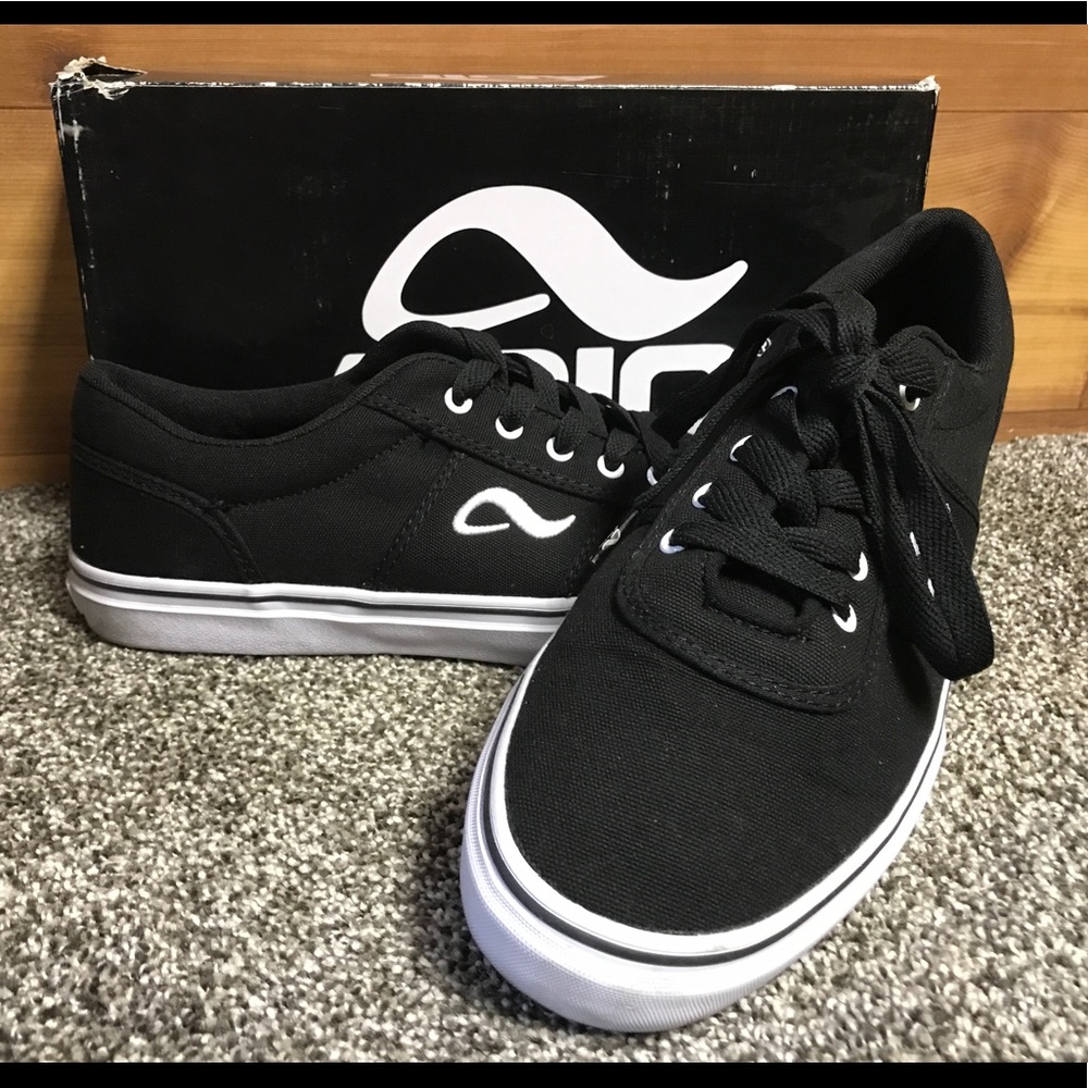 A pair of nice shoes