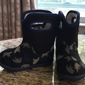 Baby Classic Polar Bear Bogs (size 5 toddler)