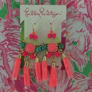 NWT bright Lilly Earrings NWT bright Lilly Earrings