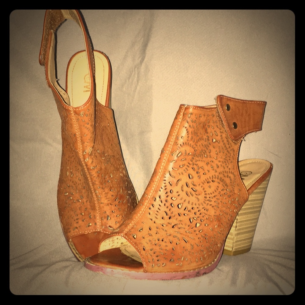 Brown Urban Style Strap Heels