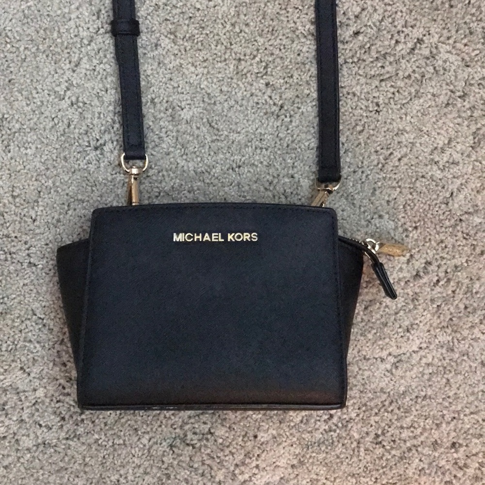 Michael Kors crossbody purse
