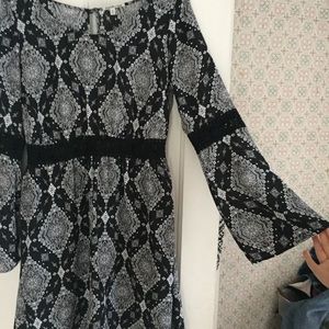 Black and White Boho style long sleeve dress