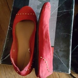 Red cloth flats