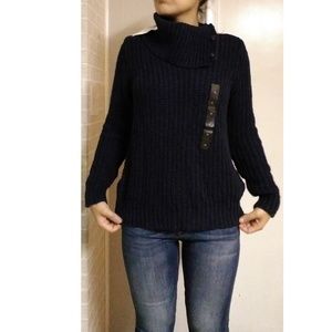 On Sale today!Banana Republic heavy knit sweater M
