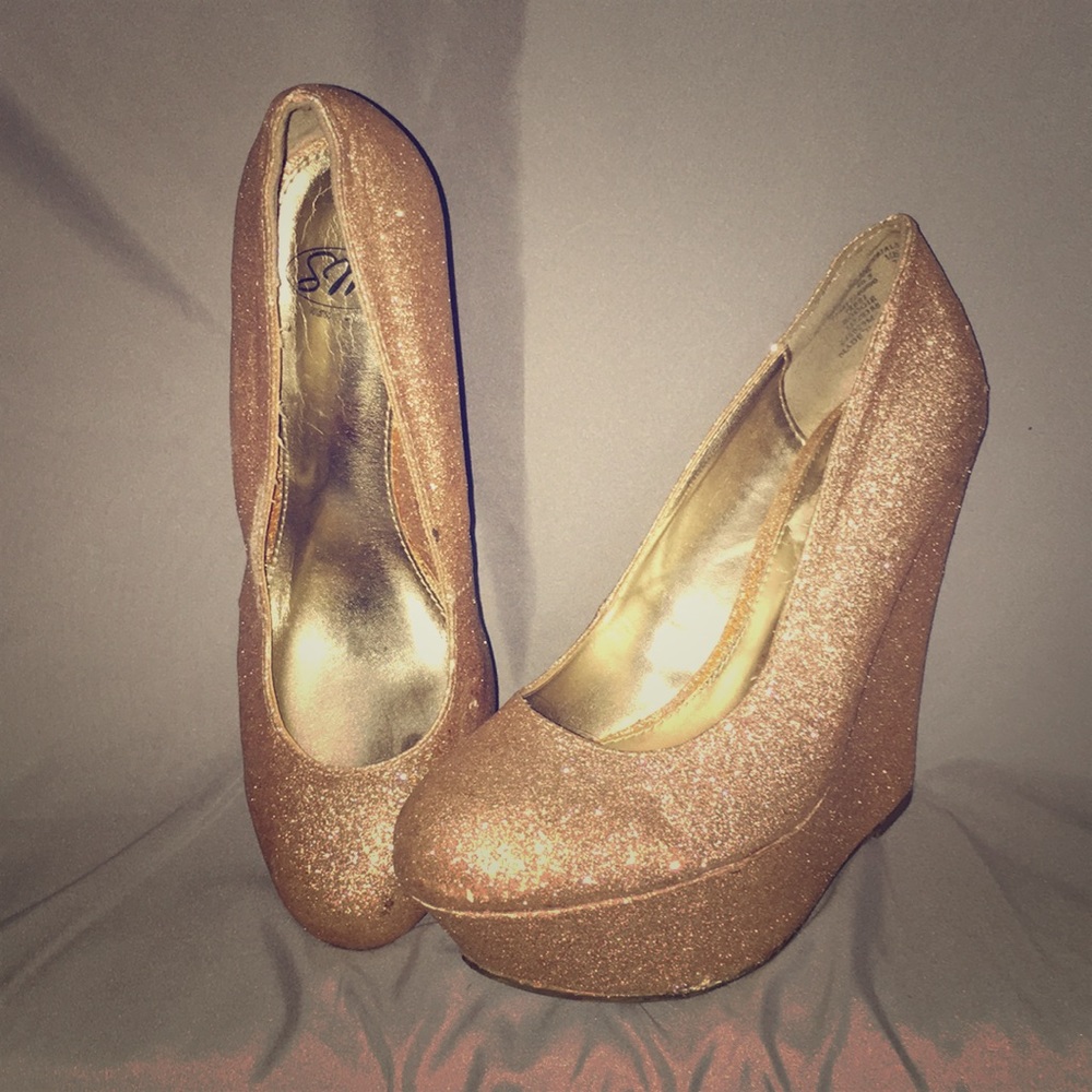 Fancy Rose Gold Rounded Platform Wedges