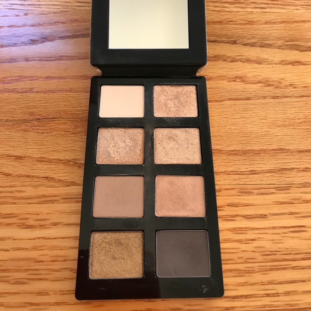 Bobbi Brown eye shadow palette