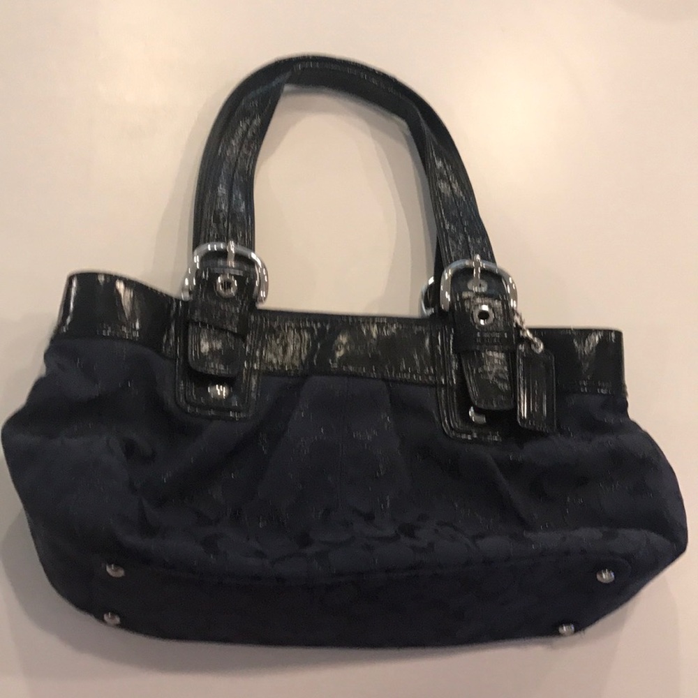 Authentic Coach purse in great condition