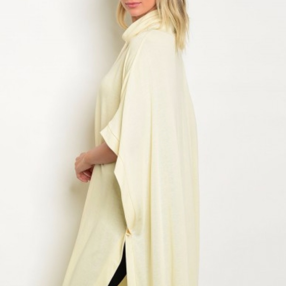 1 LEFTCLASSY CREAM TUNIC SWEATER - Picture 2 of 3
