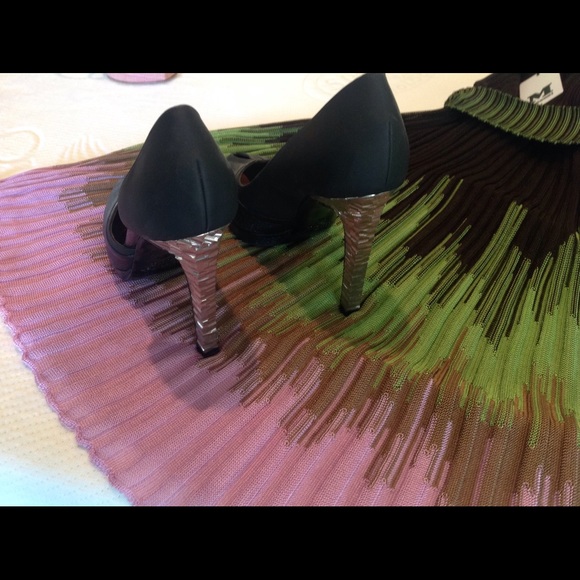 Gorgeous Calvin Klein Collection Shoe, Runway - Picture 2 of 6