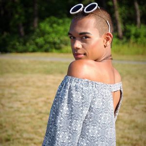 Meet your Posher, Gregory