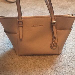 Selling because my ex gave this to me