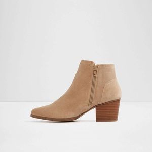 Nude Chelsea boots by Aldo