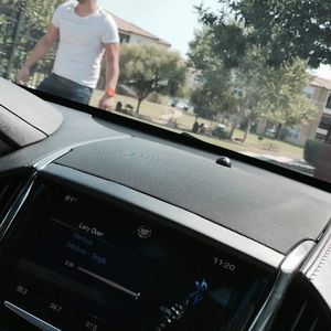 Meet your Posher, Julio