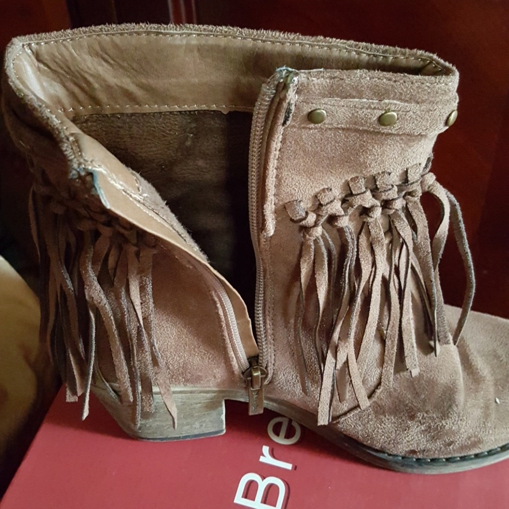 Booties - Picture 3 of 3