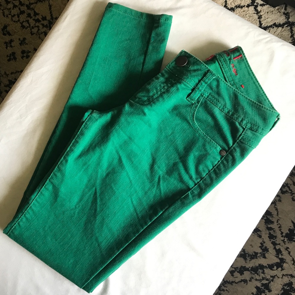 Emerald green skinny jeans. Elle brand