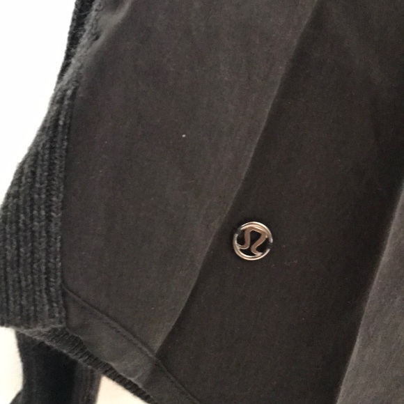 Lululemon Cardi in the Front - Picture 4 of 6