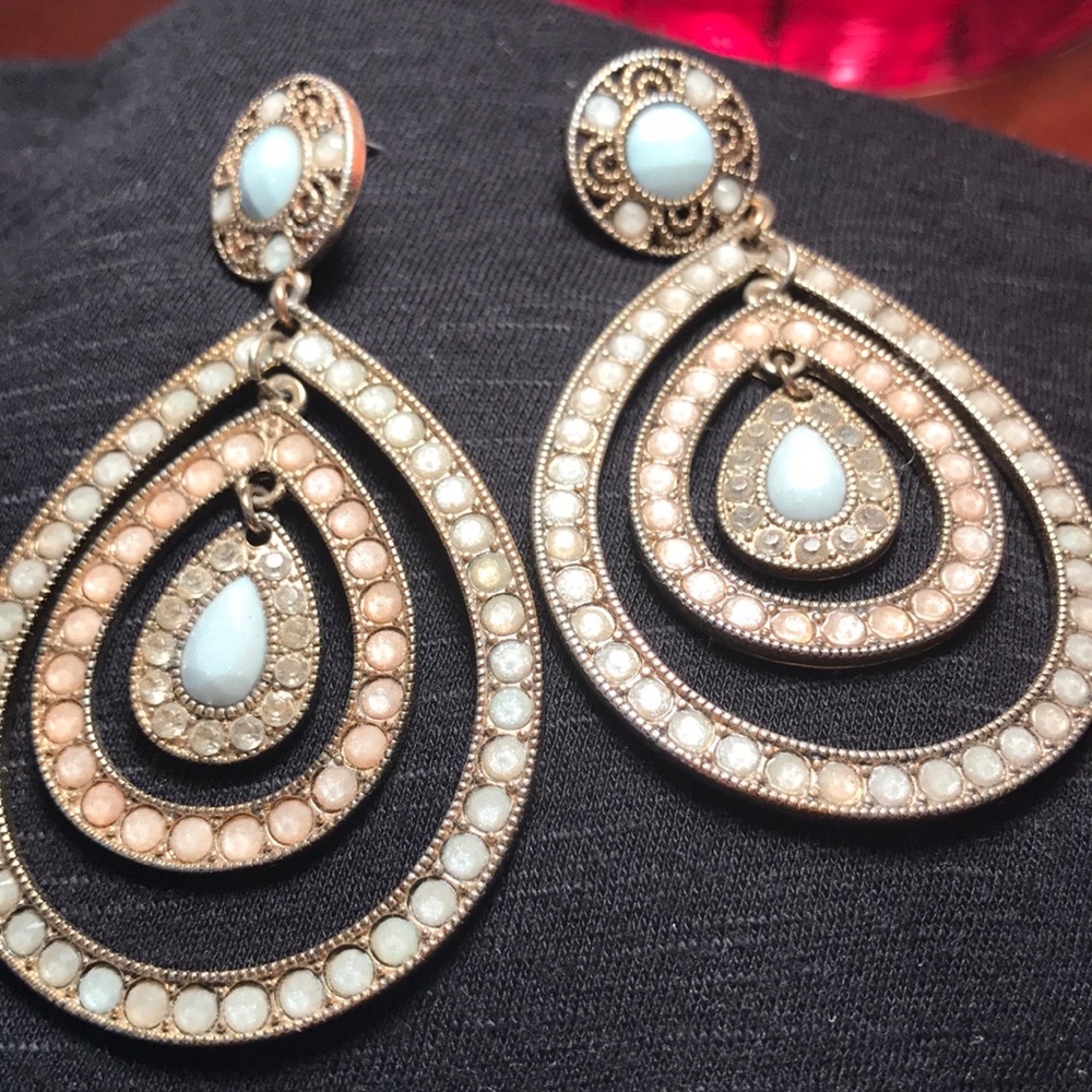 Francesca's Blue/Pink and Gold Dangly Earrings