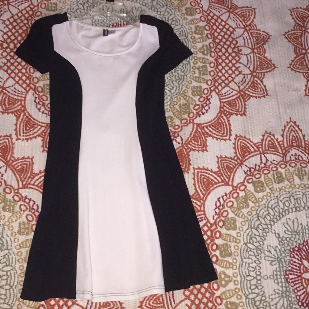 Black and white mini skater dress