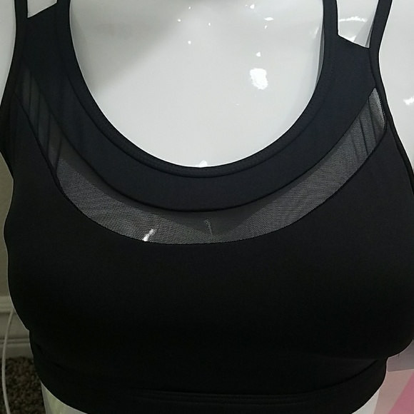 *PADDED*   NWT!  Victoria's Secret sport bra - Picture 2 of 7