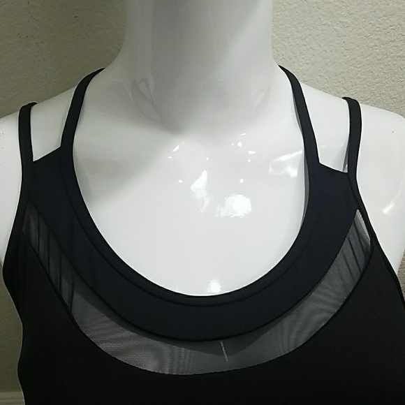 *PADDED*   NWT!  Victoria's Secret sport bra - Picture 3 of 7