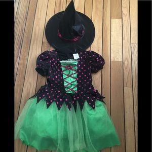 Girl's witches costume