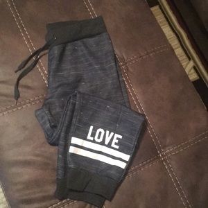 Capri sweatpants