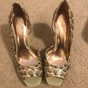 Jessica Simpson heels