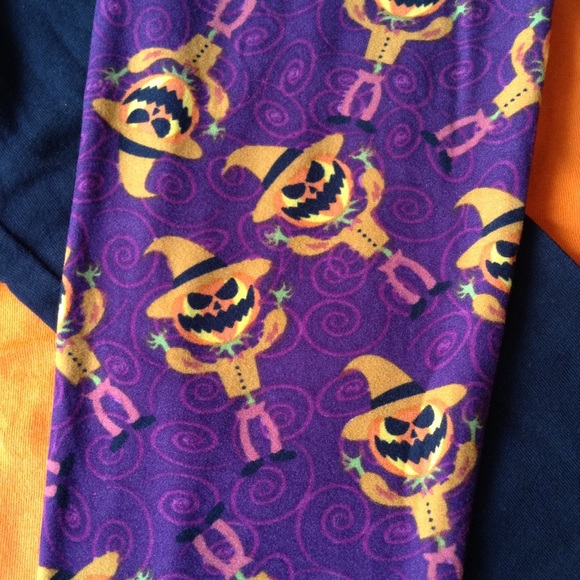 LuLaRoe Halloween OS scarecrow leggings - Picture 5 of 8