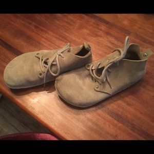 Suede Taupe "Dundee" Birkenstocks