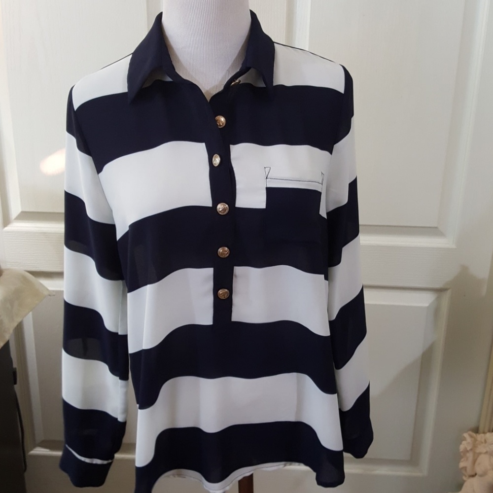 Monteau Navy Blue & White Nautical Top. Sz. Med.