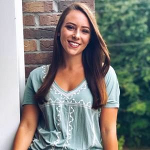 Meet your Posher, Devin