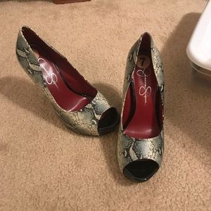 Jessica Simpson heels