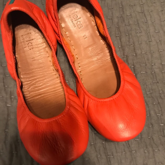tangerine tieks