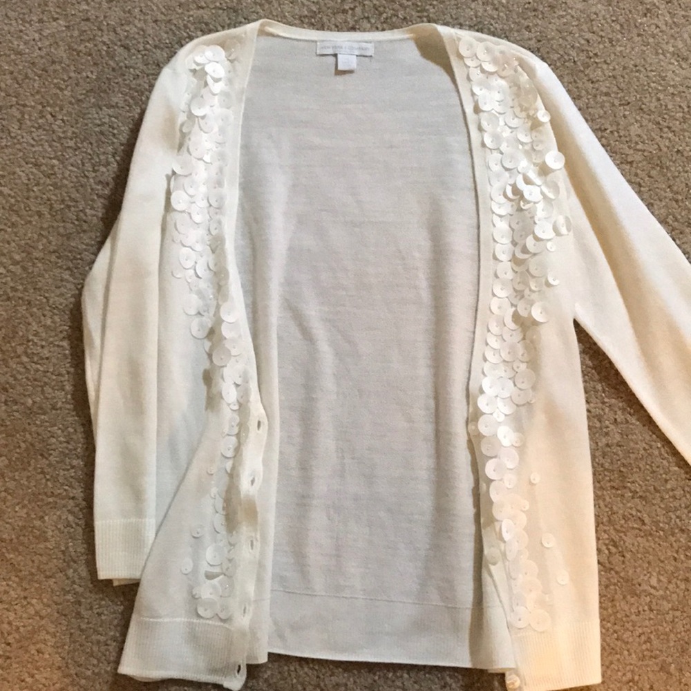 PRICE DROP! Off White New York & Company Cardigan