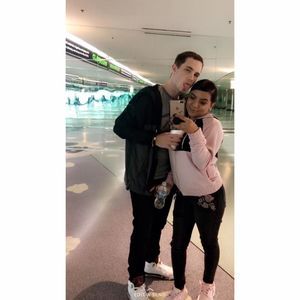 Meet your Posher, Edis