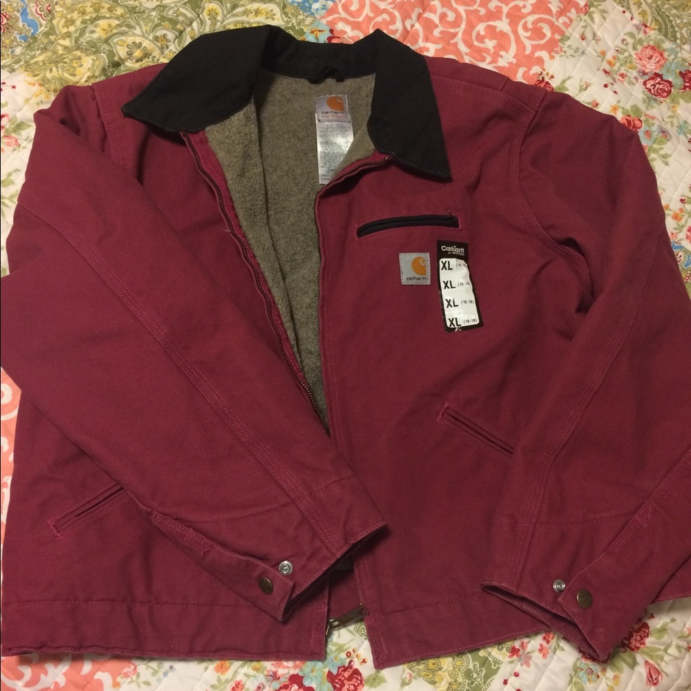 Women's carhartt coat. Brand new never worn