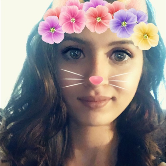 Meet your Posher, Ingrid - Picture 1 of 1