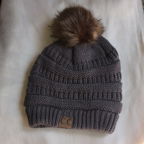 HAND KNIT LINED HAT - Picture 1 of 4