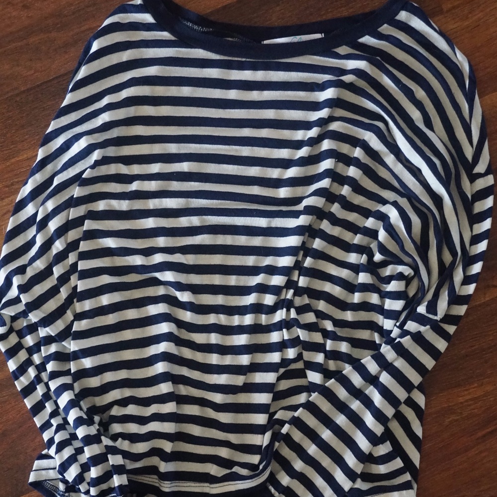 Long sleeve slouchy comfy tshirt