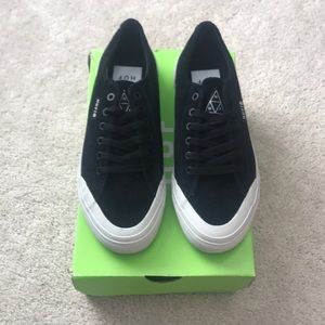 HUF classic lo shoes