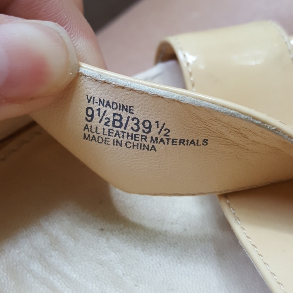 Vince Camuto | Nude Wedges - Picture 5 of 8