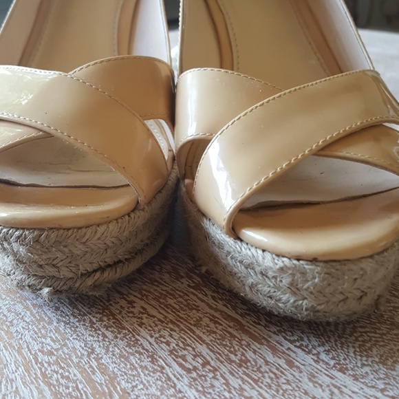 Vince Camuto | Nude Wedges - Picture 3 of 8