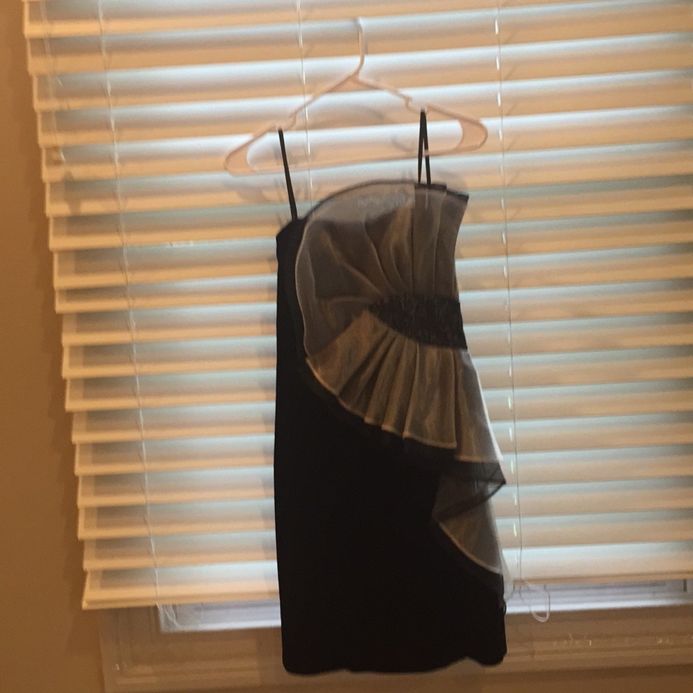 Evening Betsy &Adam dress in back velvet sz 4