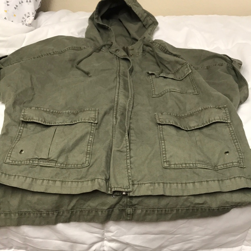 Oversized American Eagle hooded vest