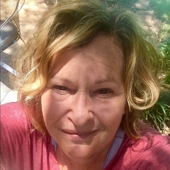 Meet your Posher, Kathy - Picture 1 of 1