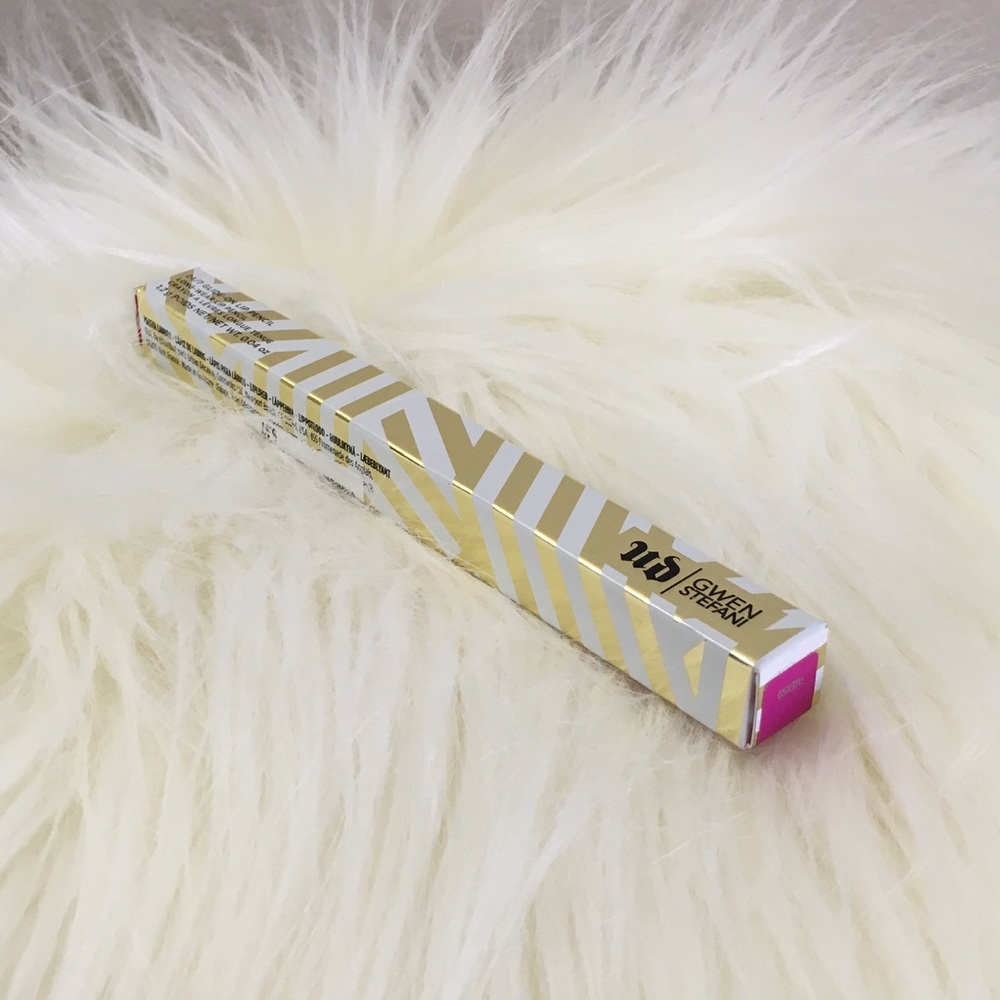 Urban Decay Gwen Stefani lip liner in Firebird