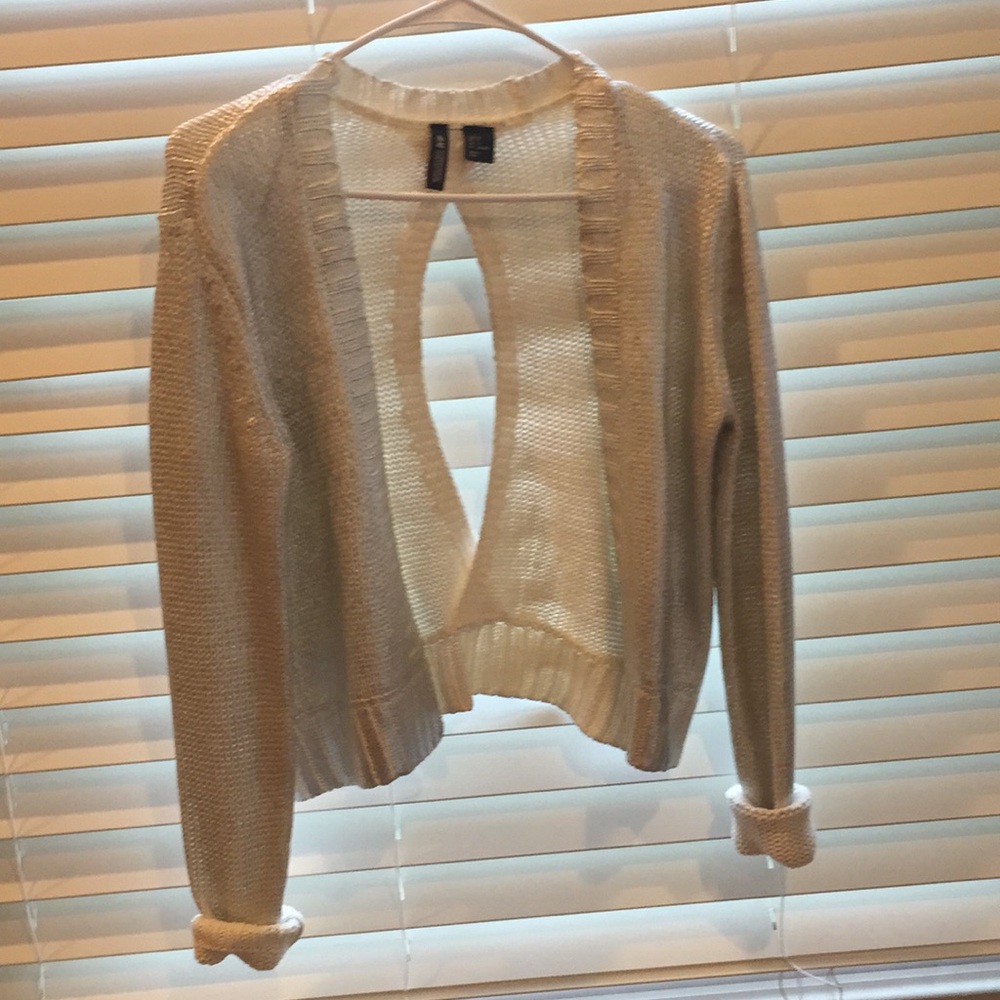 H&M conscious collection shirt in sz 4