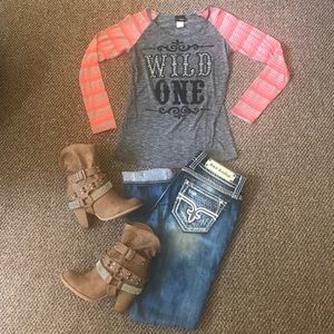 🎀 25% off (2) SELECT bundle items!!! 🎀