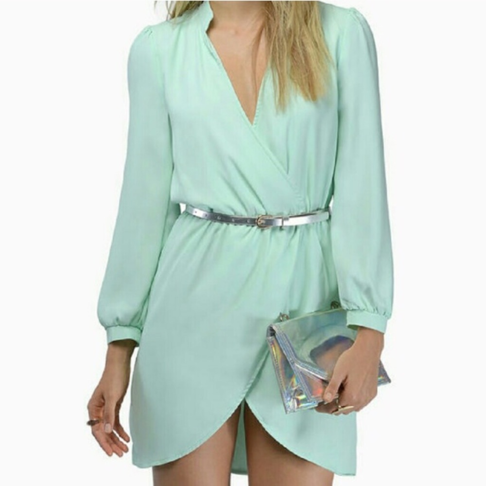 TOBI xs wrap dress in MINT