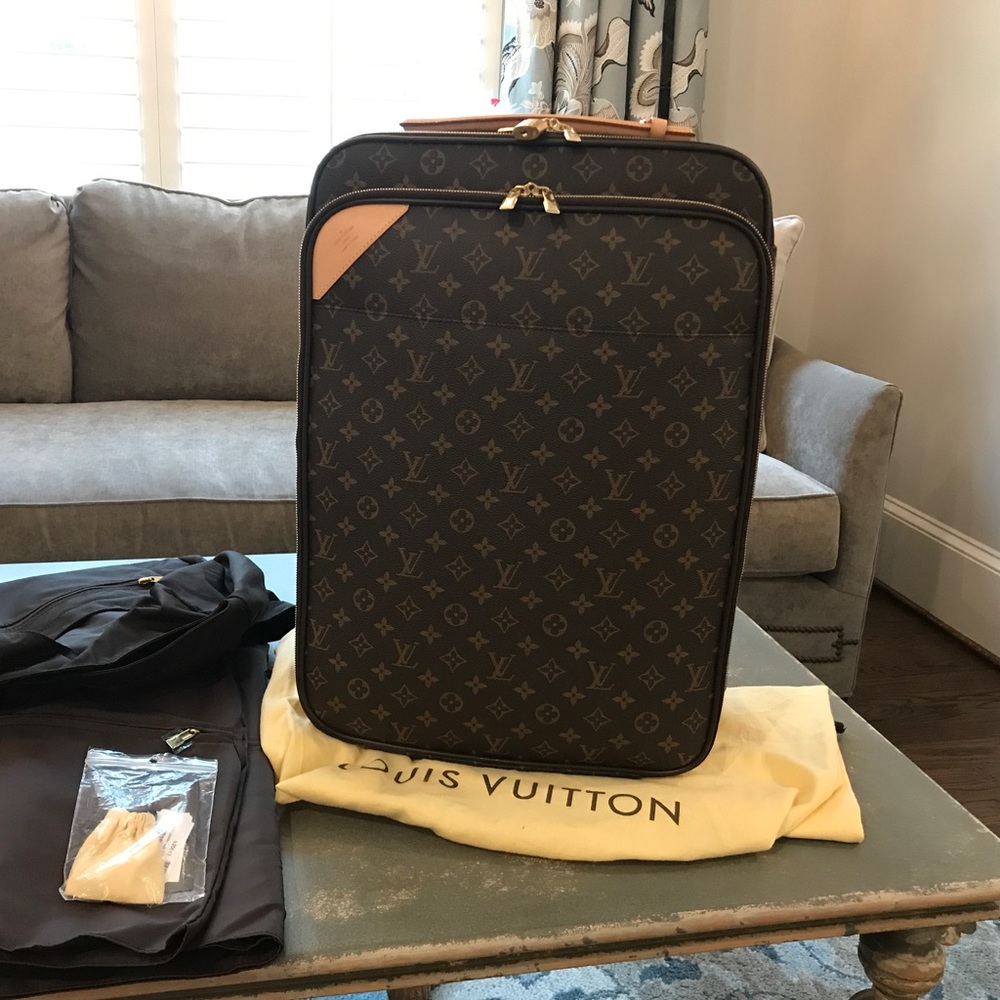 Louis Vuitton Pegase 50 Luggage Business Edition